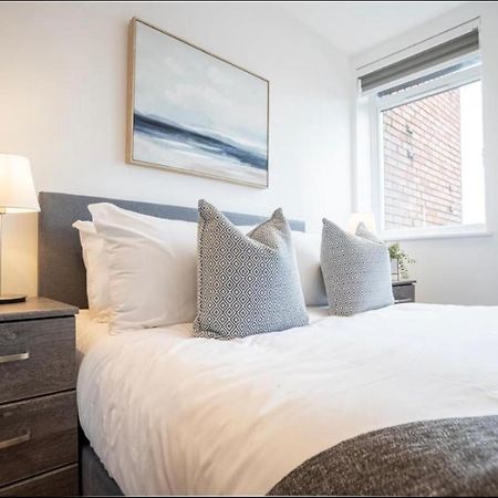 Two Bedrooms, Two Bath, Up To 3 Beds 1 Sofa - Slough Windsor Legoland Bagian luar foto