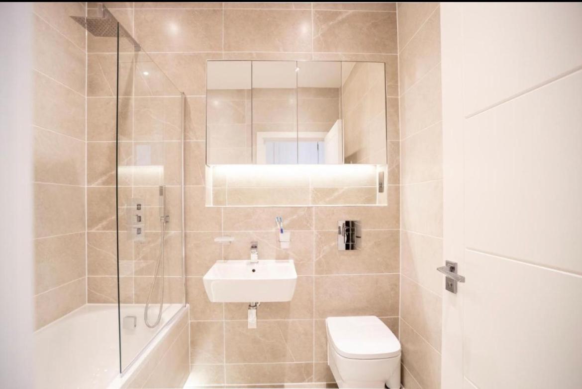 Two Bedrooms, Two Bath, Up To 3 Beds 1 Sofa - Slough Windsor Legoland Bagian luar foto
