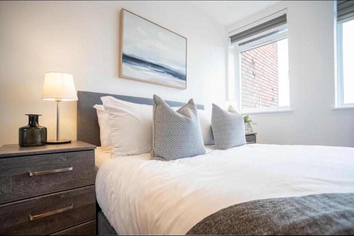 Two Bedrooms, Two Bath, Up To 3 Beds 1 Sofa - Slough Windsor Legoland Bagian luar foto