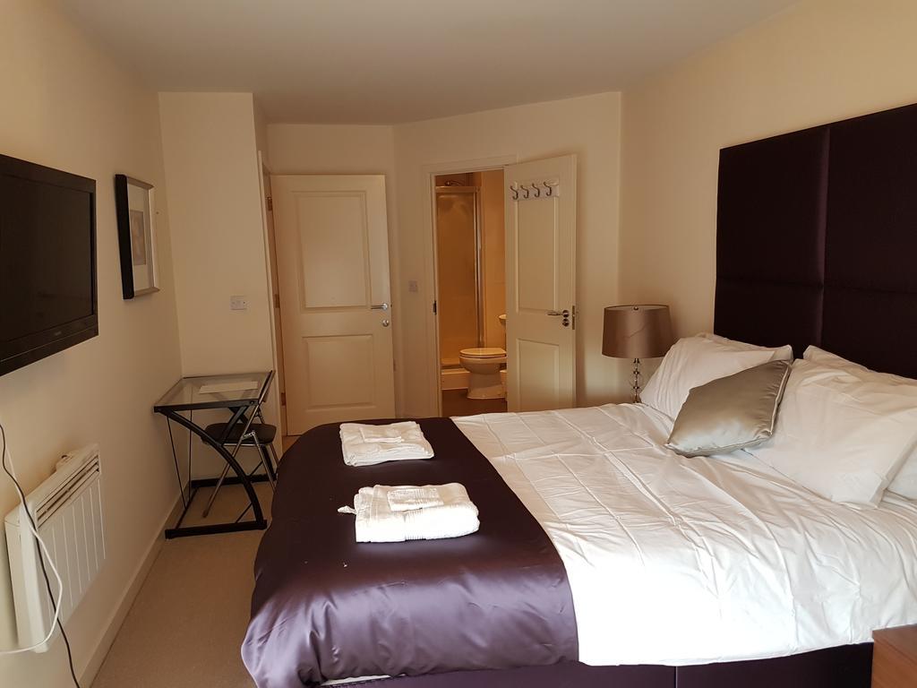 Two Bedrooms, Two Bath, Up To 3 Beds 1 Sofa - Slough Windsor Legoland Bagian luar foto
