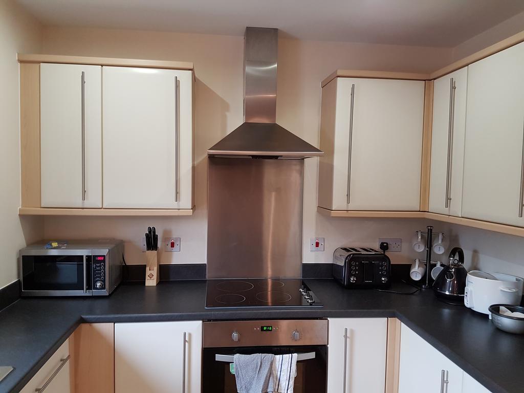 Two Bedrooms, Two Bath, Up To 3 Beds 1 Sofa - Slough Windsor Legoland Bagian luar foto